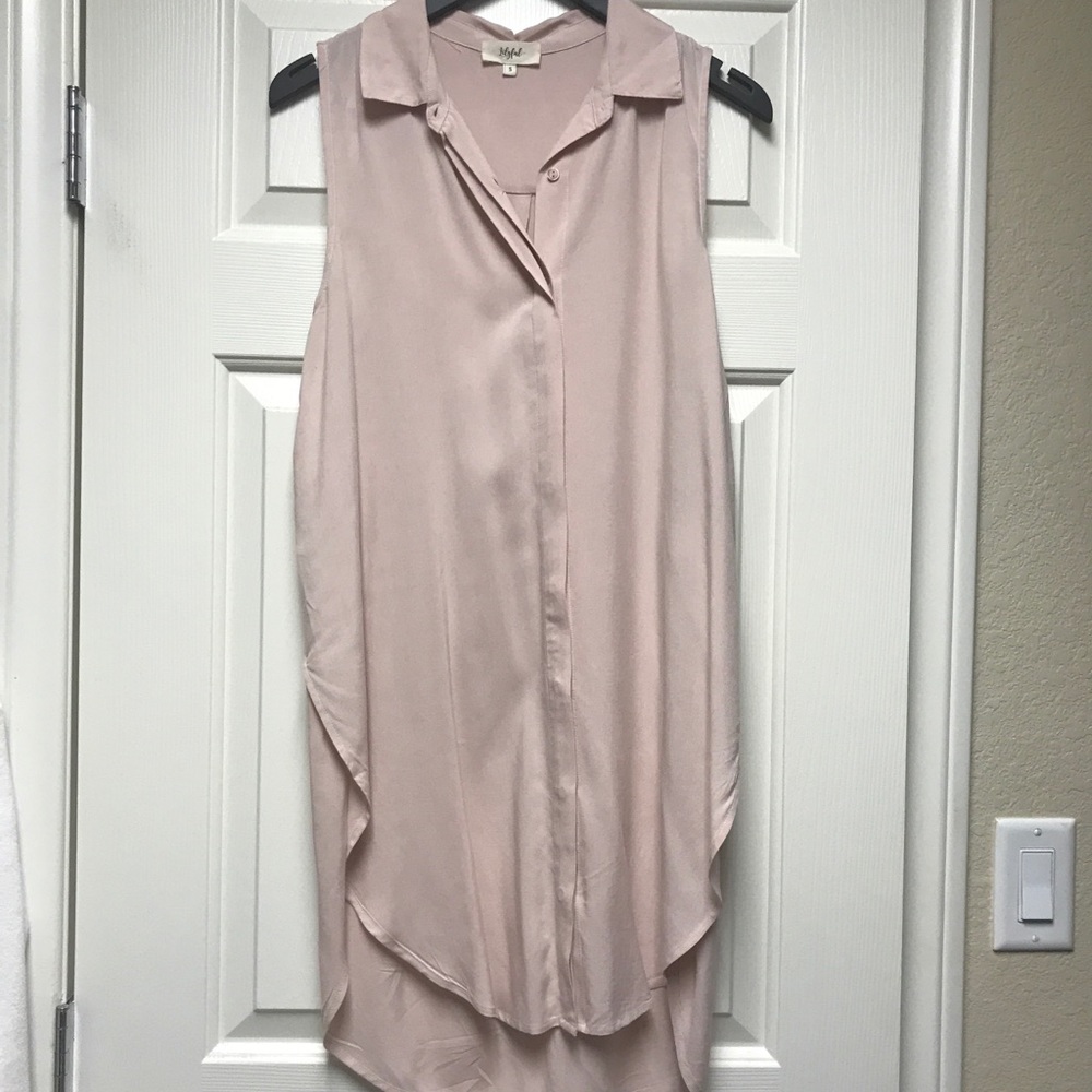 Lilyful Sleeveless Tunic Top